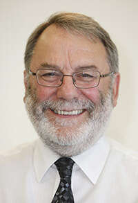 A headshot of the IOP 2022 President’s Medal winner Professor Sir Peter Knight smiling